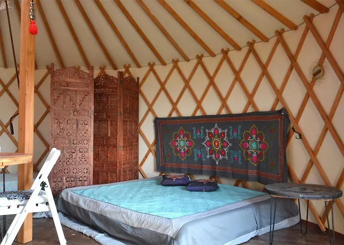 Luxusní stan Dzika Jurta Na Lebkach