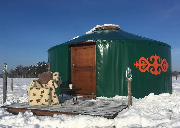 Dzika Jurta Na Lebkach *